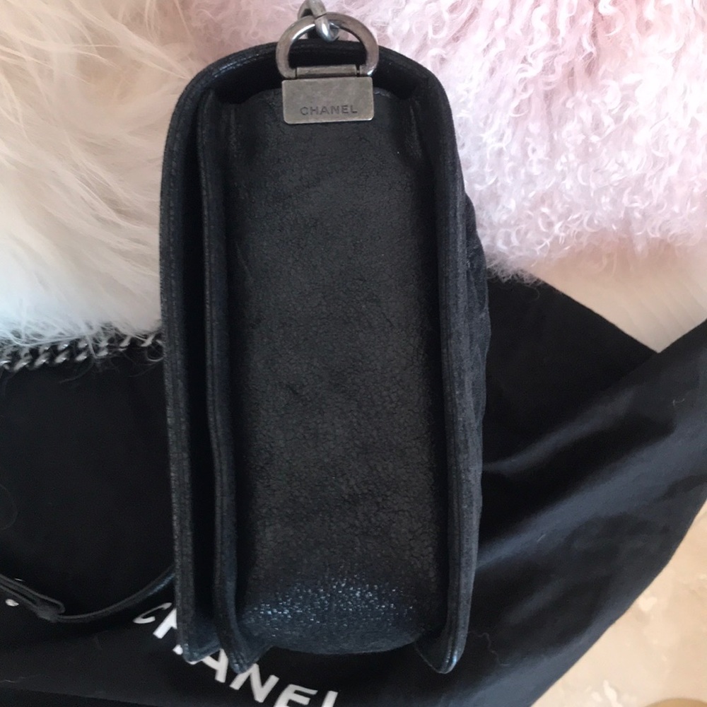 SOLD. SOLD. SOLD. SOLD🌹CHANEL BOY CROSSBODY🌹 - Picture 7 of 9